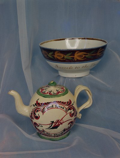 Tetera de loza decorada por W. Greatbach, c.1765 de English School